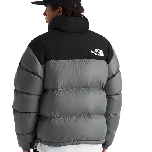 The North Face Men’s 1996 Retro Nuptse Jacket (Smoked Pearl/TNF Black)
