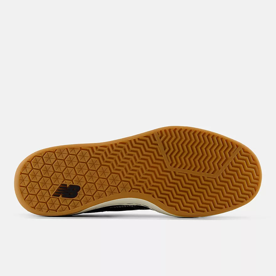 New Balance Numeric 440v2 (Black/White)